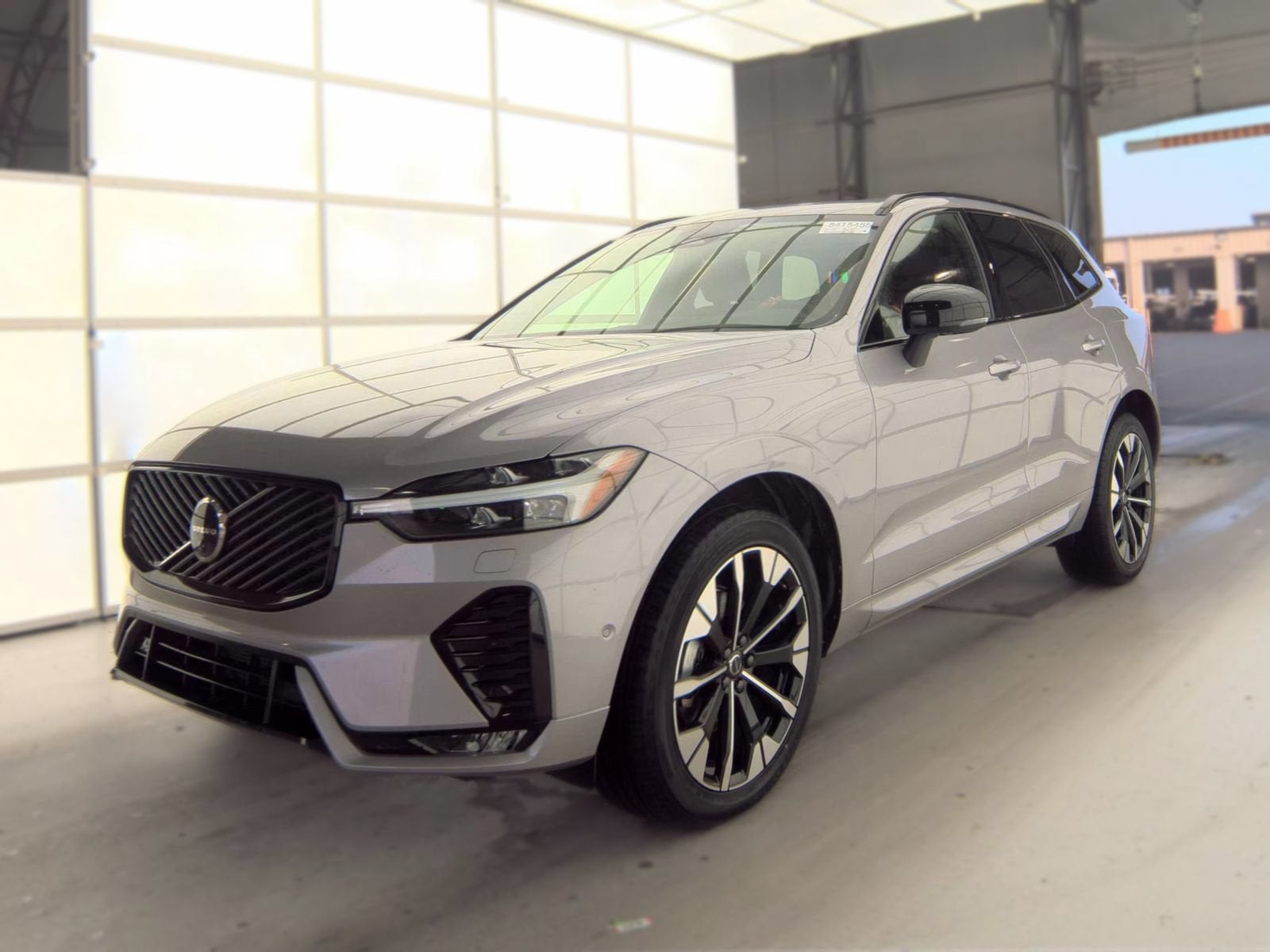 2026 Volvo XC60 Plus