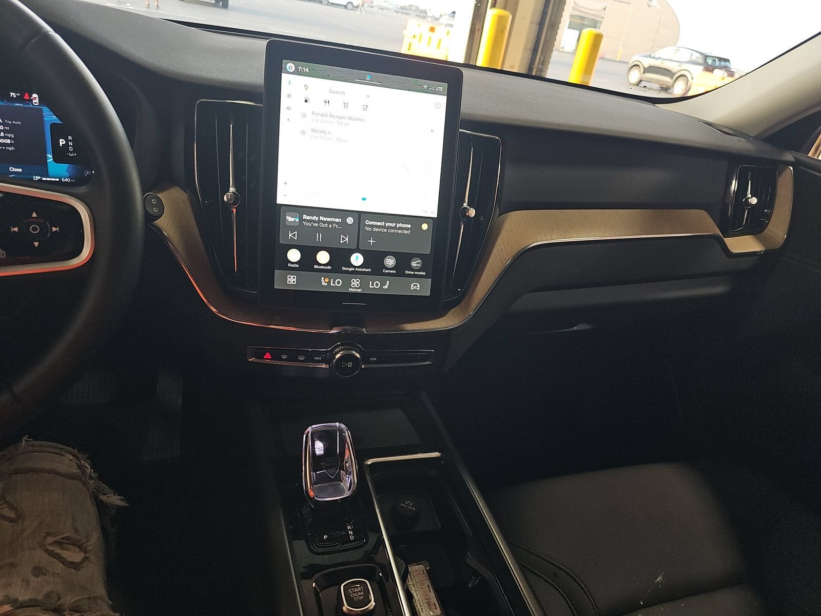 2026 Volvo XC60 Plus