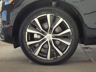 2025 Volvo XC60 Plus