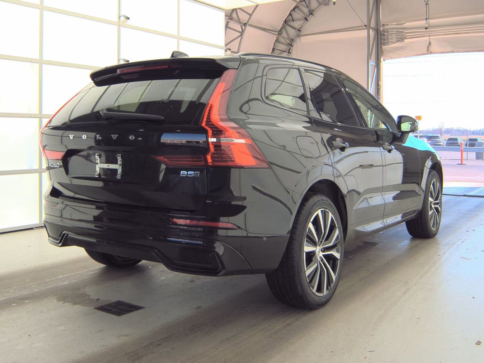 2025 Volvo XC60 Plus