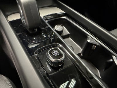 2025 Volvo XC60 Plus