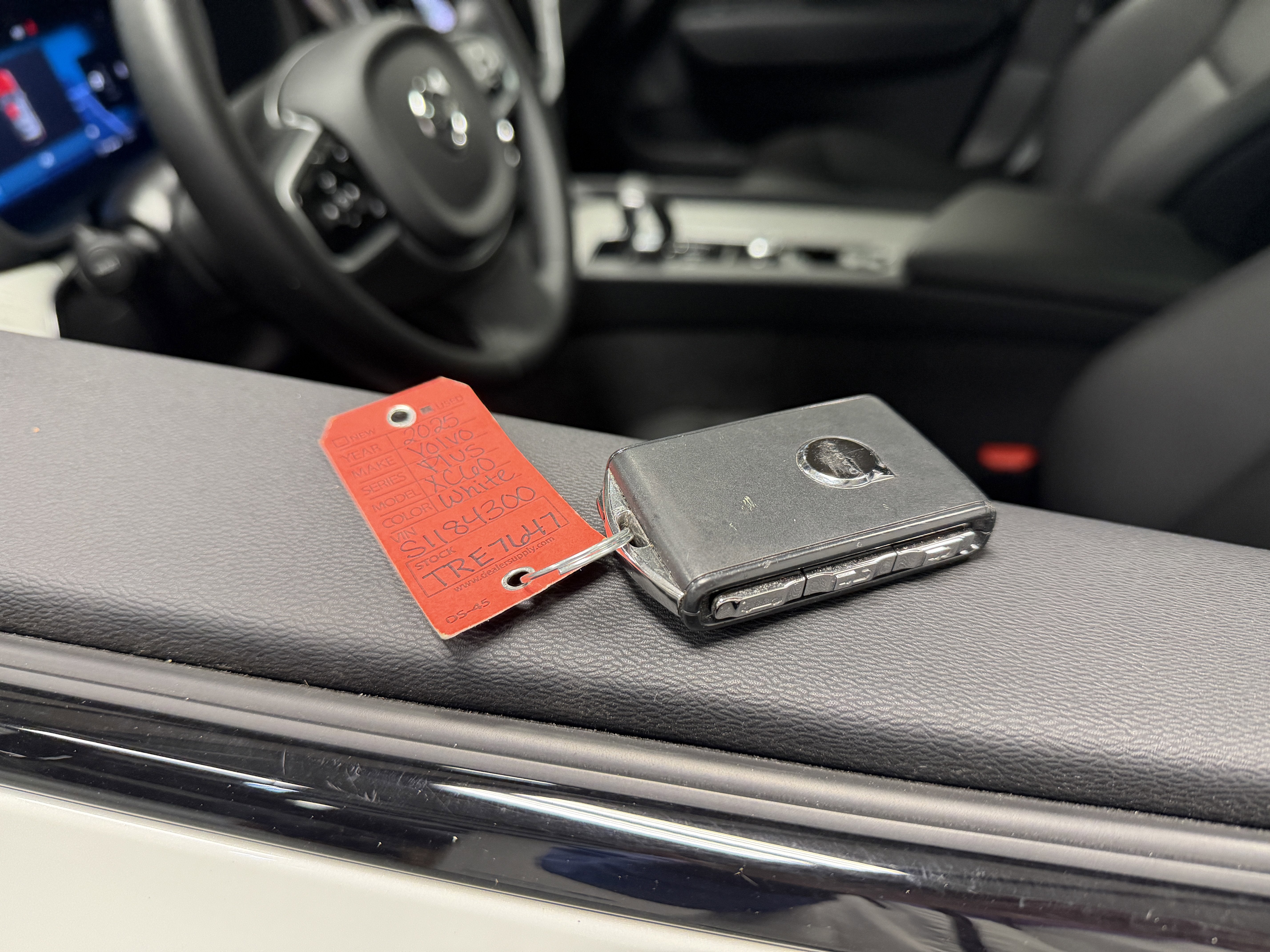 2025 Volvo XC60 Plus