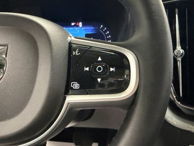 2025 Volvo XC60 Plus