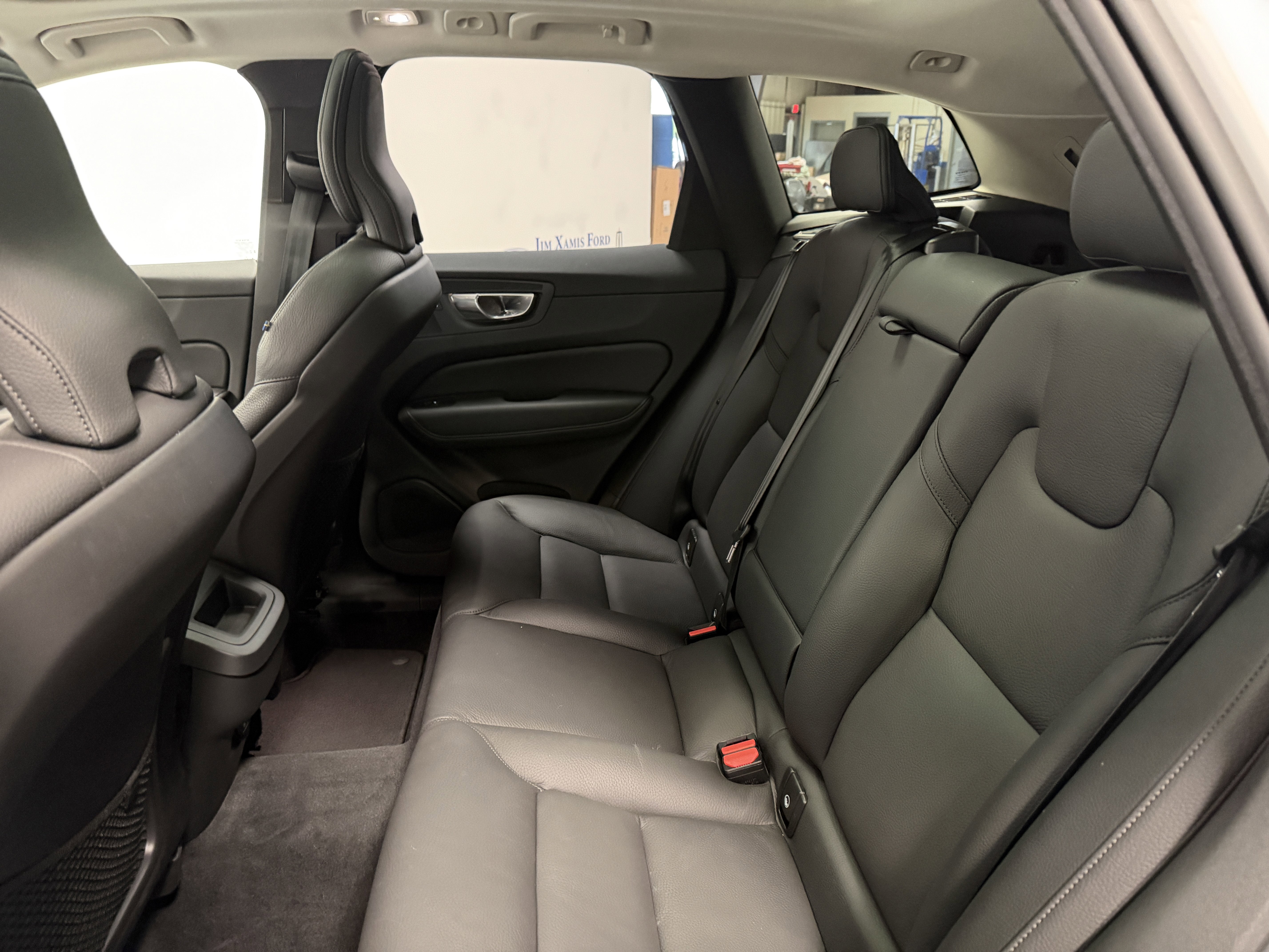 2025 Volvo XC60 Plus