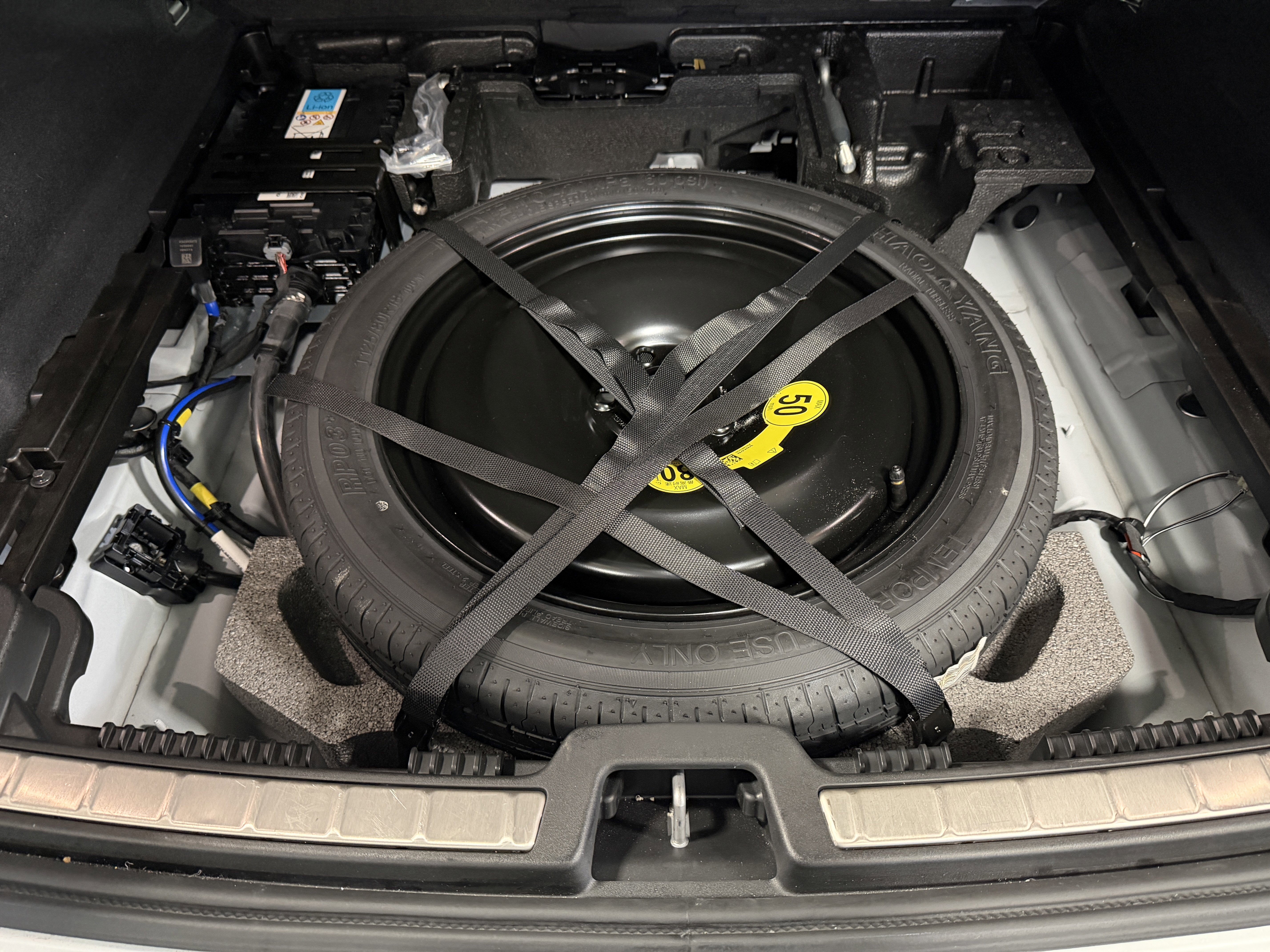 2025 Volvo XC60 Plus