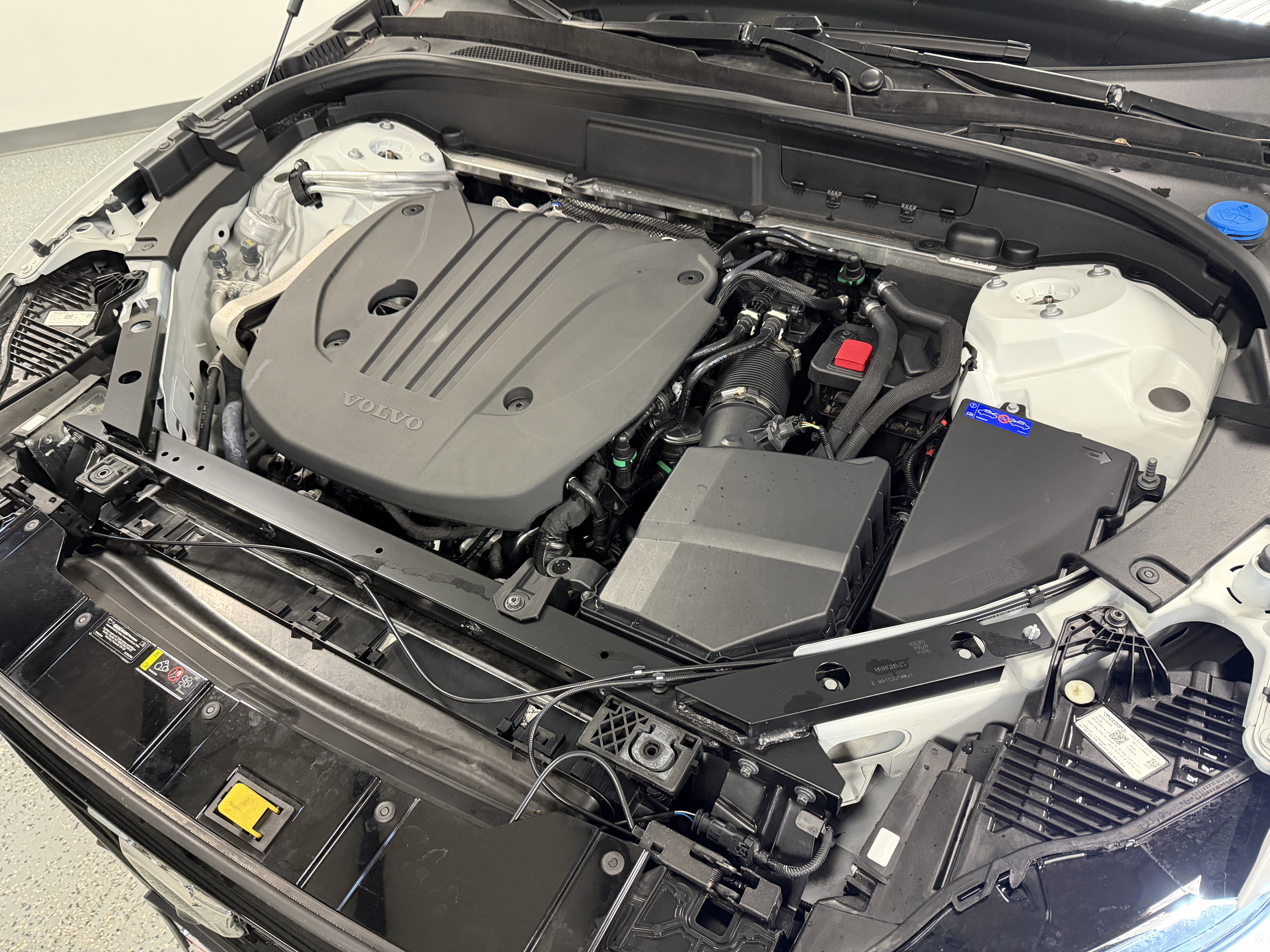 2025 Volvo XC60 Plus