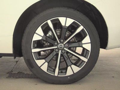 2026 Volvo XC60 Plus