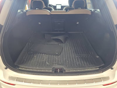 2026 Volvo XC60 Plus