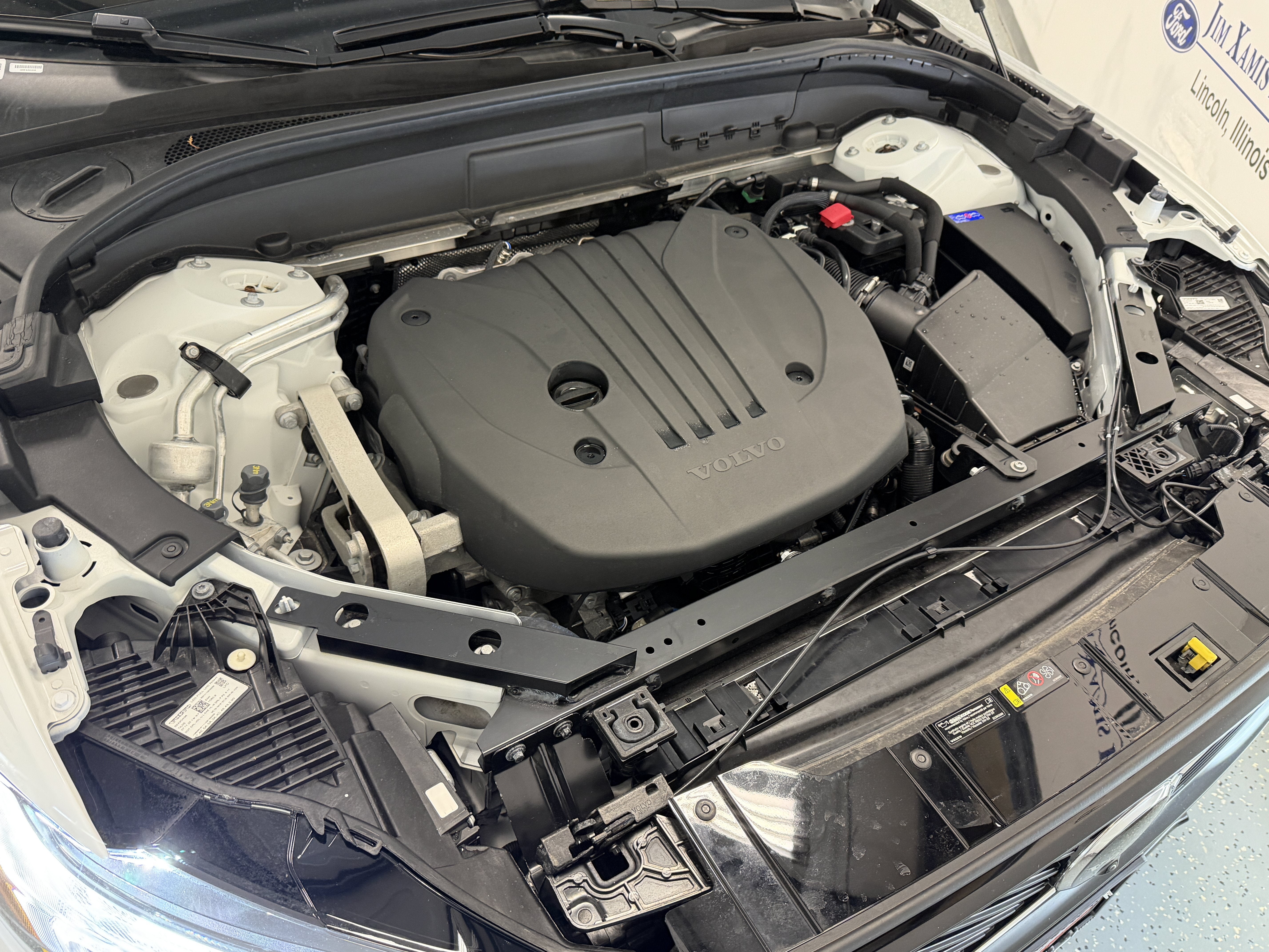 2026 Volvo XC60 Plus