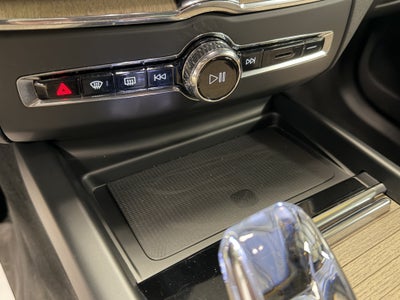 2026 Volvo XC60 Plus