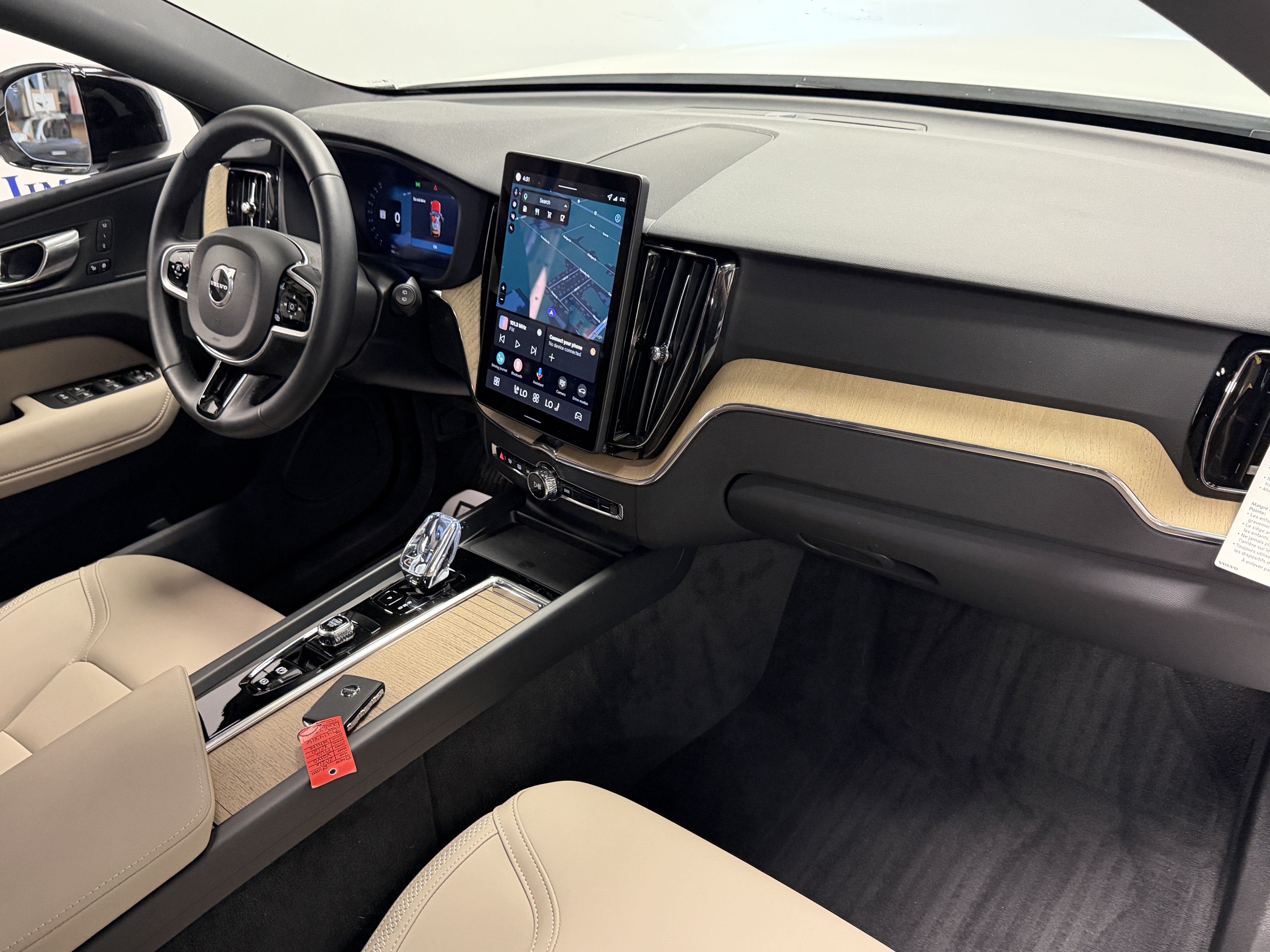 2026 Volvo XC60 Plus
