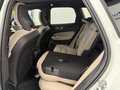 2026 Volvo XC60 Plus