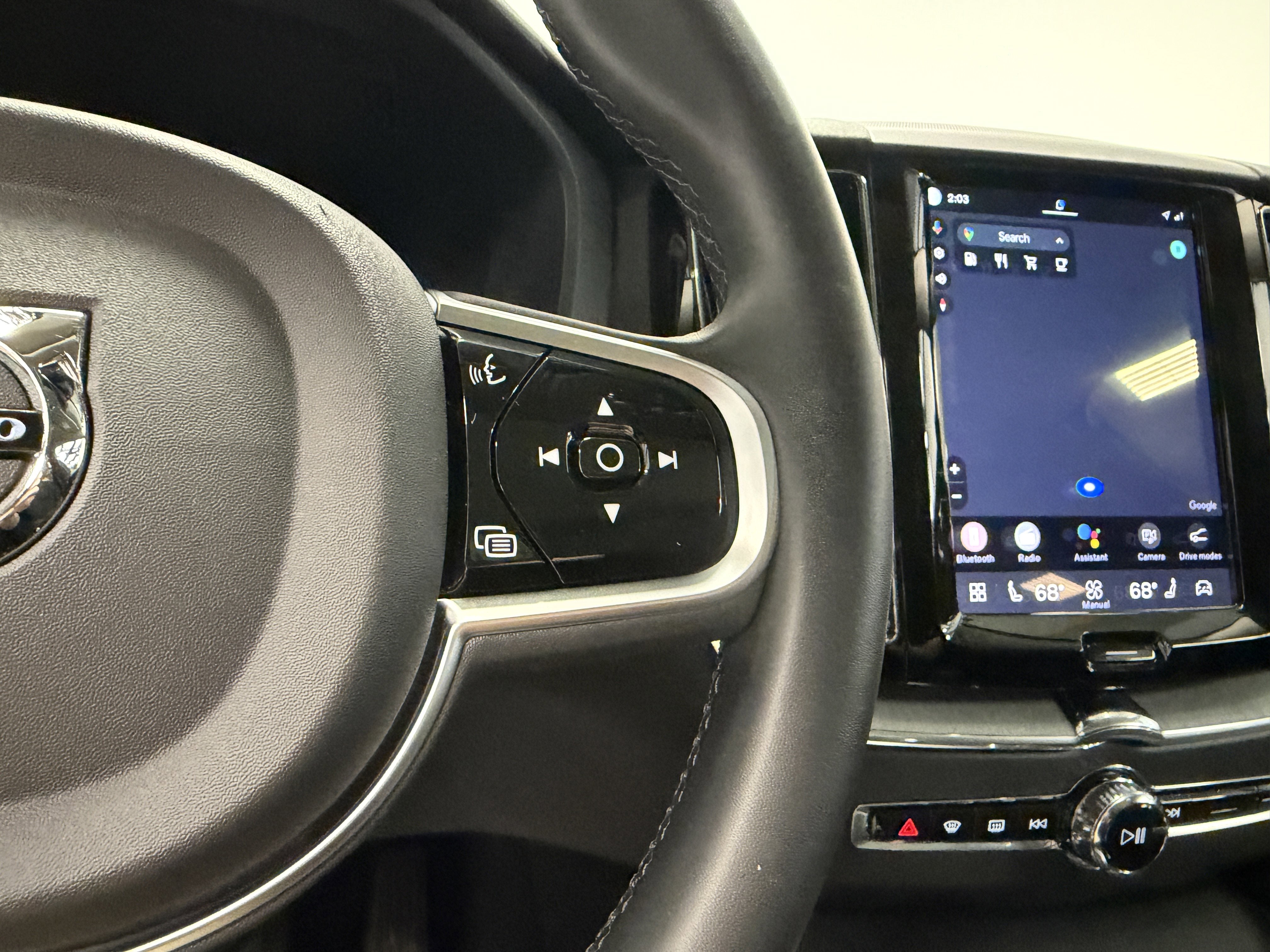 2025 Volvo XC60 Plus