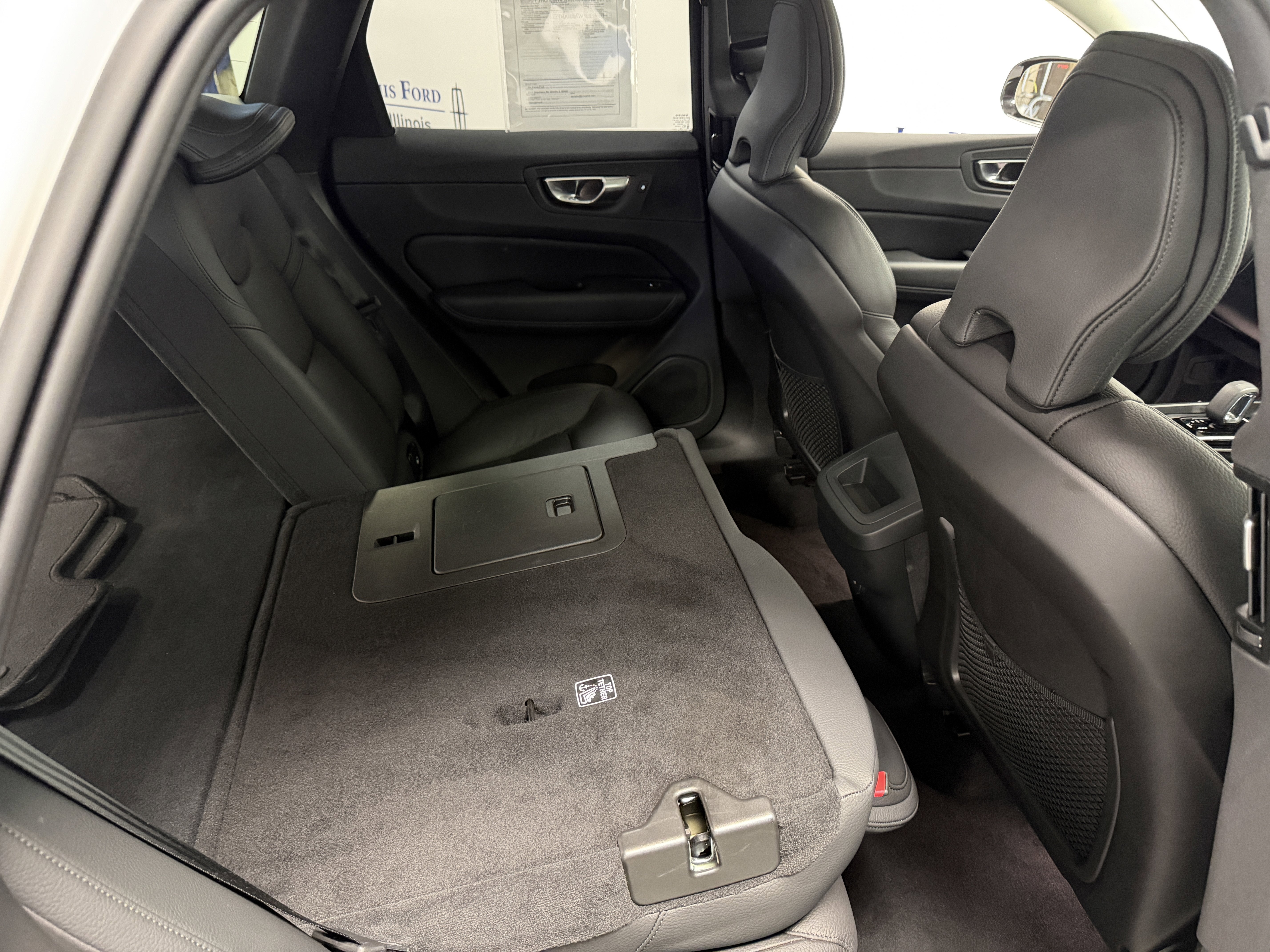 2025 Volvo XC60 Plus