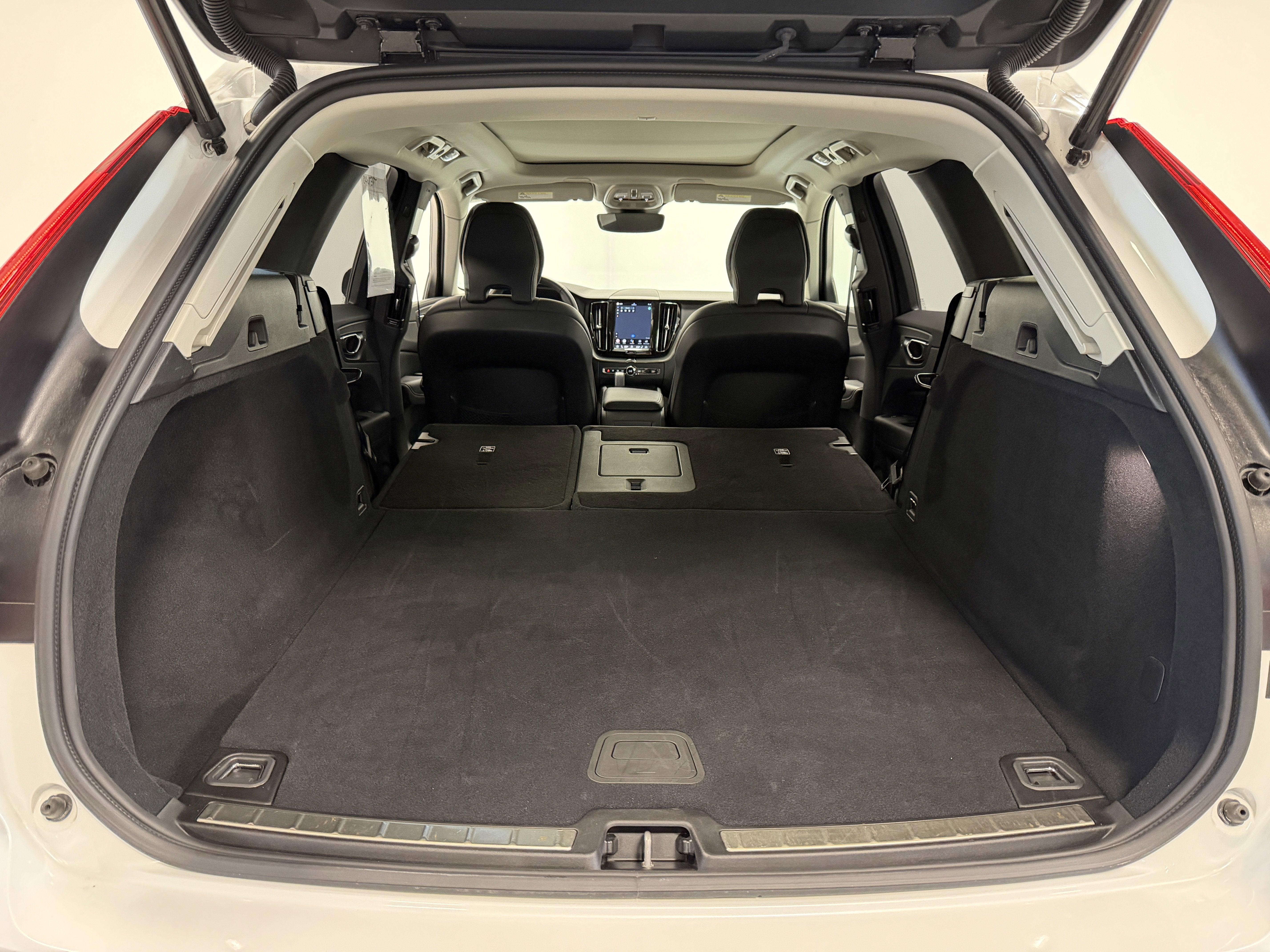 2025 Volvo XC60 Plus