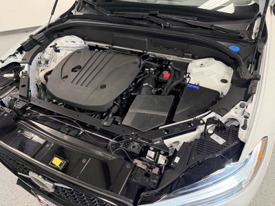 2025 Volvo XC60 Plus