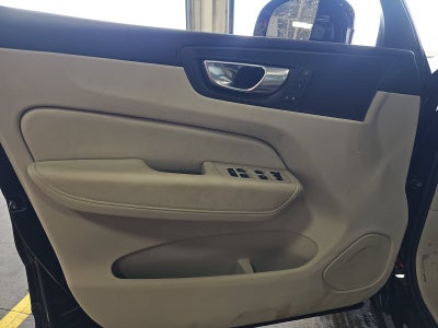 2025 Volvo XC60 Core