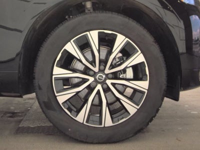 2025 Volvo XC60 Core