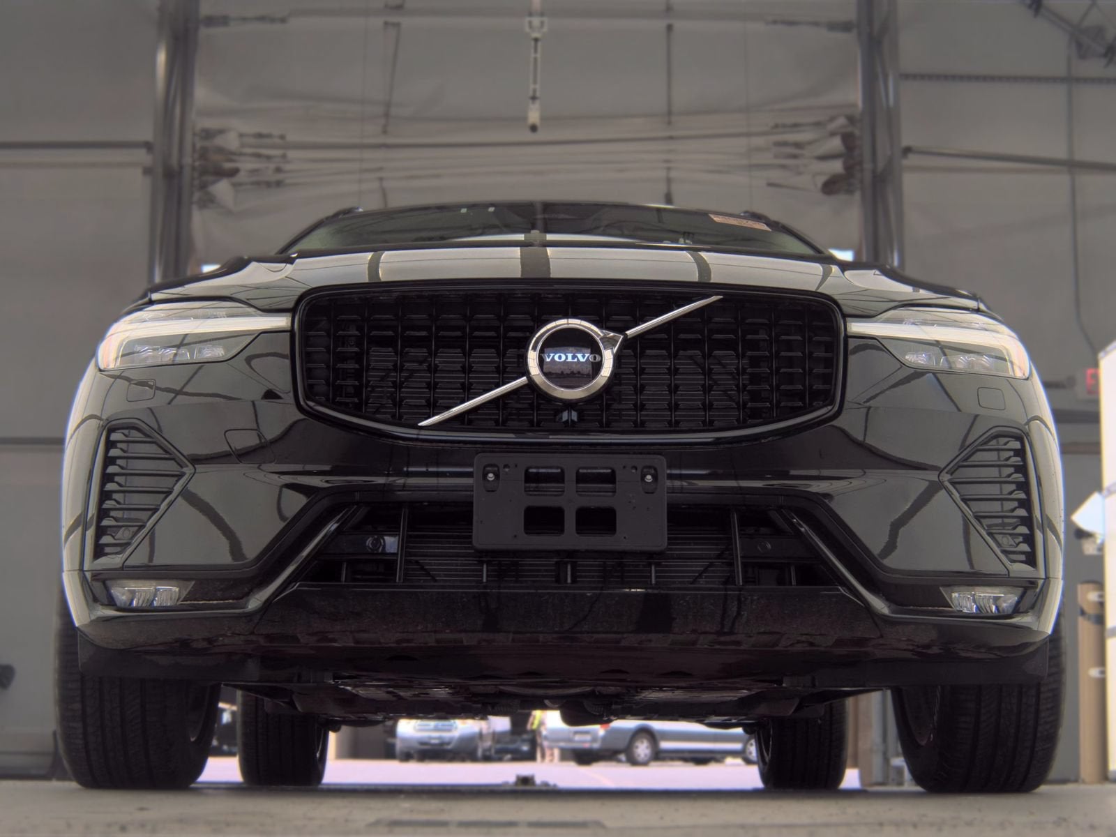 2025 Volvo XC60 Core