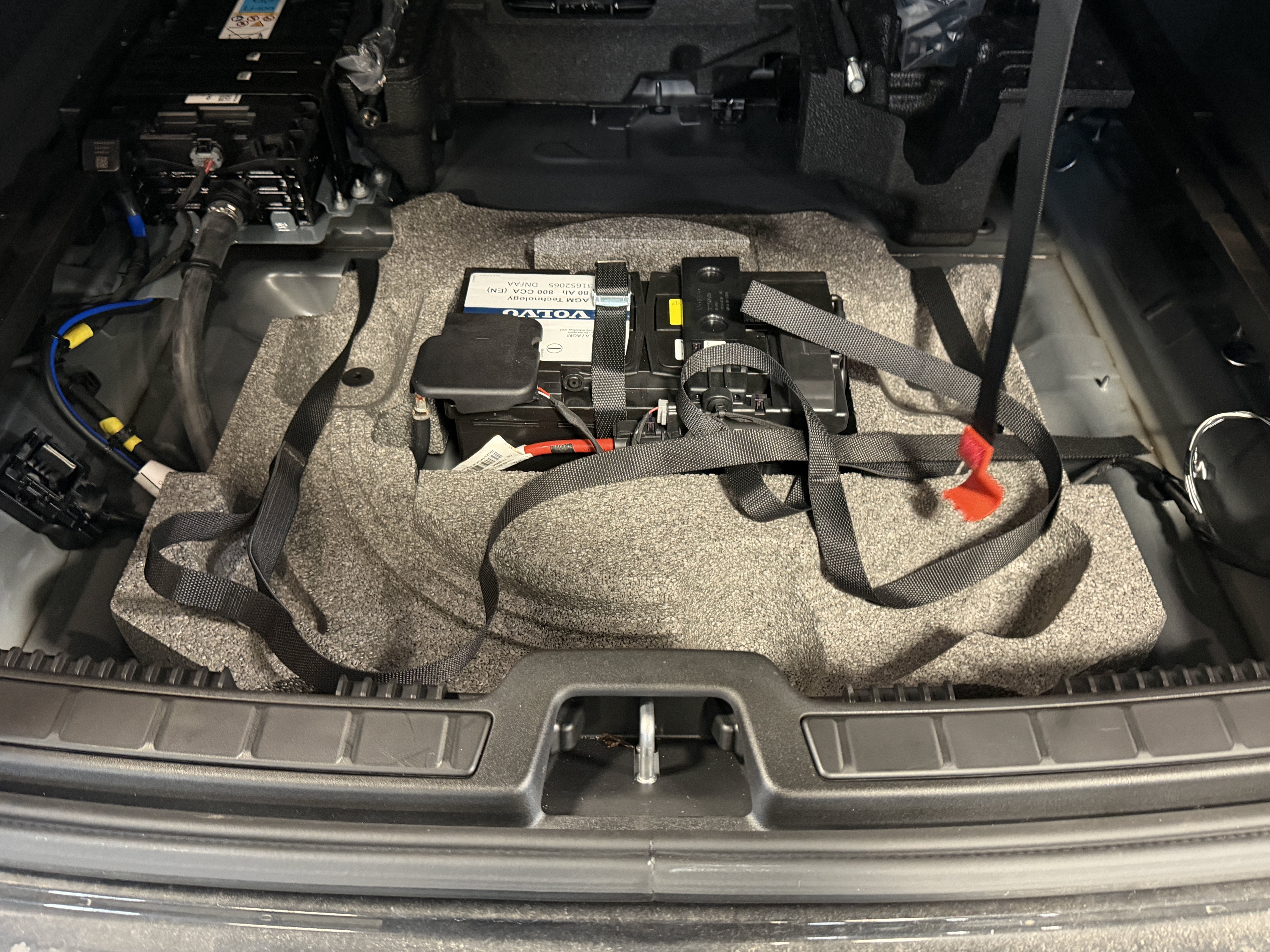 2025 Volvo XC60 Core